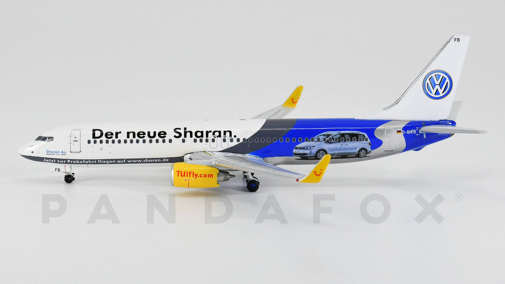 TUIfly Boeing 737-800 D-AHFB Der Neue Sharan Volkswagen Phoenix 10422 PH4TUI551 Scale 1:400