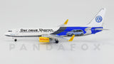 TUIfly Boeing 737-800 D-AHFB Der Neue Sharan Volkswagen Phoenix 10422 PH4TUI551 Scale 1:400