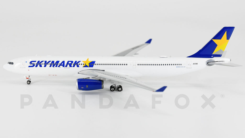 Skymark Airlines Airbus A330-300 JA330E Phoenix PH4SKY1514 11300 Scale 1:400