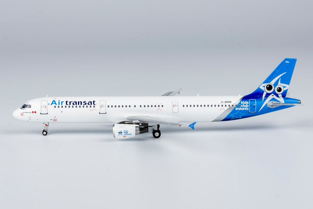 Air Transat Airbus A321 C-GEZO Kids Club NG Model 13083 Scale 1:400