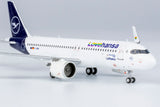 Lufthansa Airbus A320neo D-AINY Lovehansa NG Model 15009 Scale 1:400
