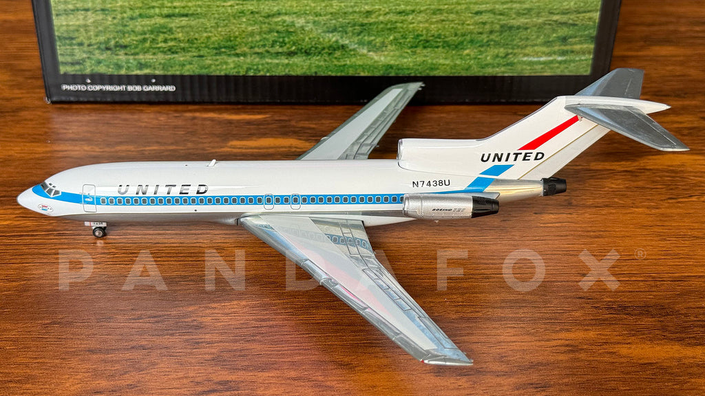 United Boeing 727-100 N7438U Phoenix 20003 Scale 1:200
