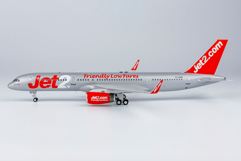 Jet2.com Boeing 757-200 G-LSAB Friendly Low Fares NG Model 42003 Scale 1:200