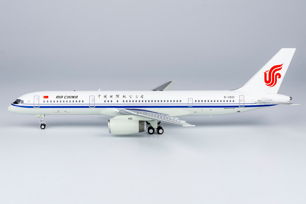 Air China Boeing 757-200 B-2821 NG Model 42010 Scale 1:200