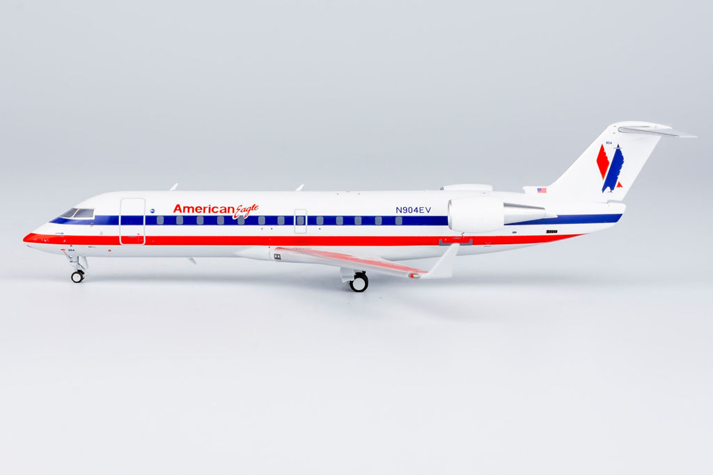 American Eagle Bombardier CRJ200ER N904EV NG Model 52069 Scale 1:200