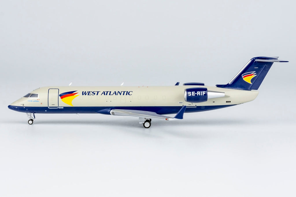 West Atlantic Bombardier CRJ200LR SE-RIF NG Model 52073 Scale 1:200