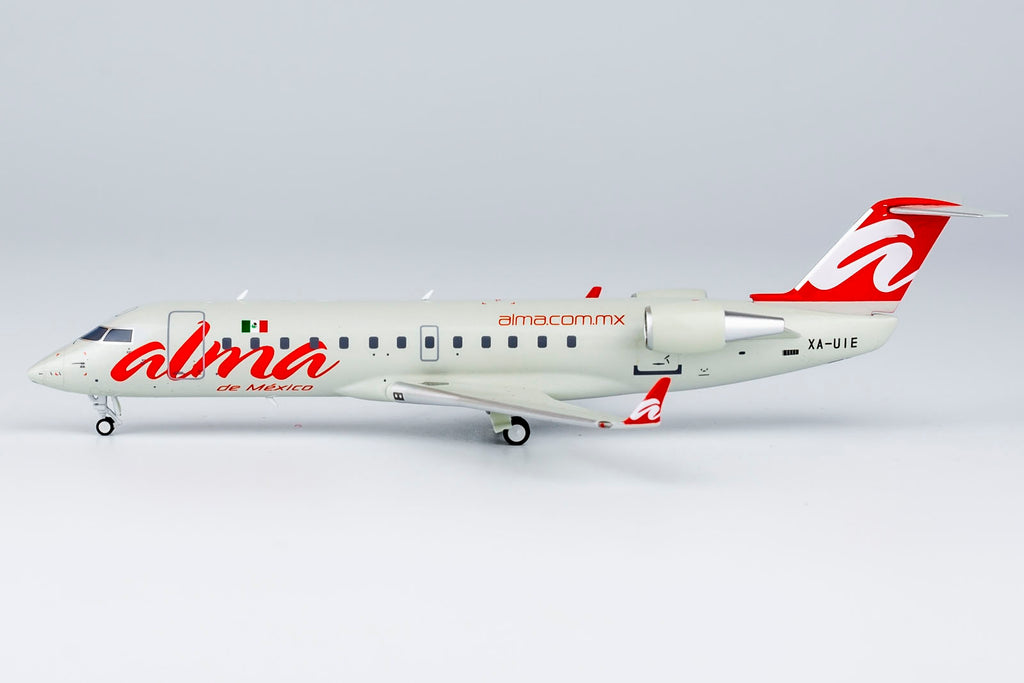 ALMA de México Bombardier CRJ200ER XA-UIE NG Model 52083 Scale 1:200