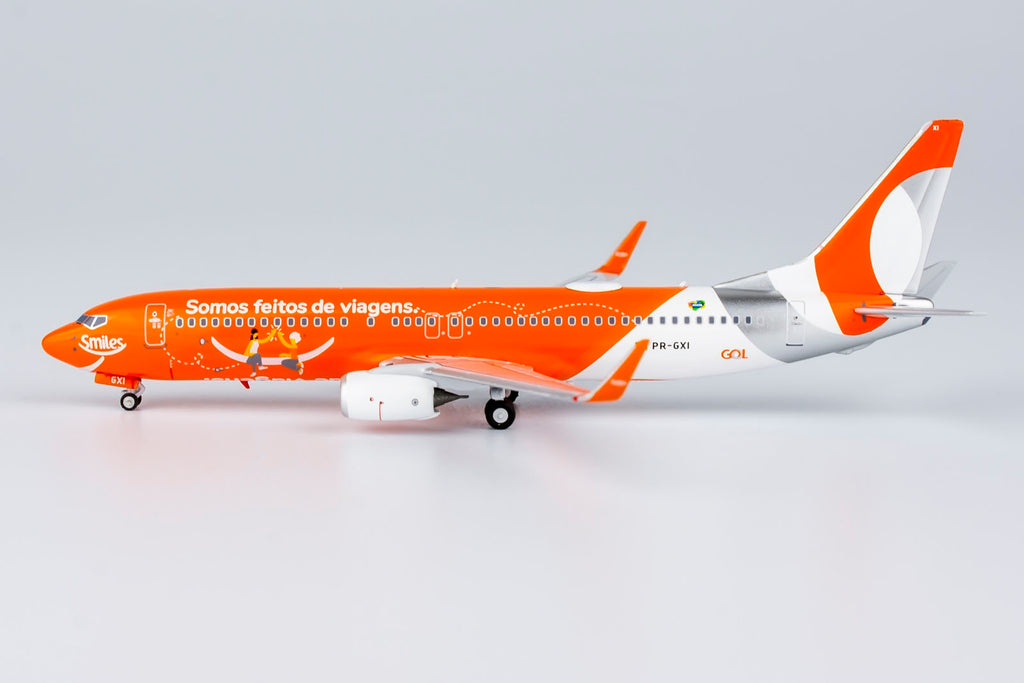GOL Boeing 737-800 PR-GXI Smile NG Model 58171 Scale 1:400