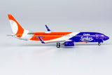 GOL Boeing 737-800 PR-GXN Clube Smiles NG Model 58195 Scale 1:400