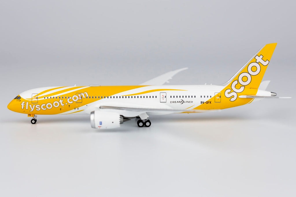 Scoot Boeing 787-8 9V-OFK NG Model 59005 Scale 1:400