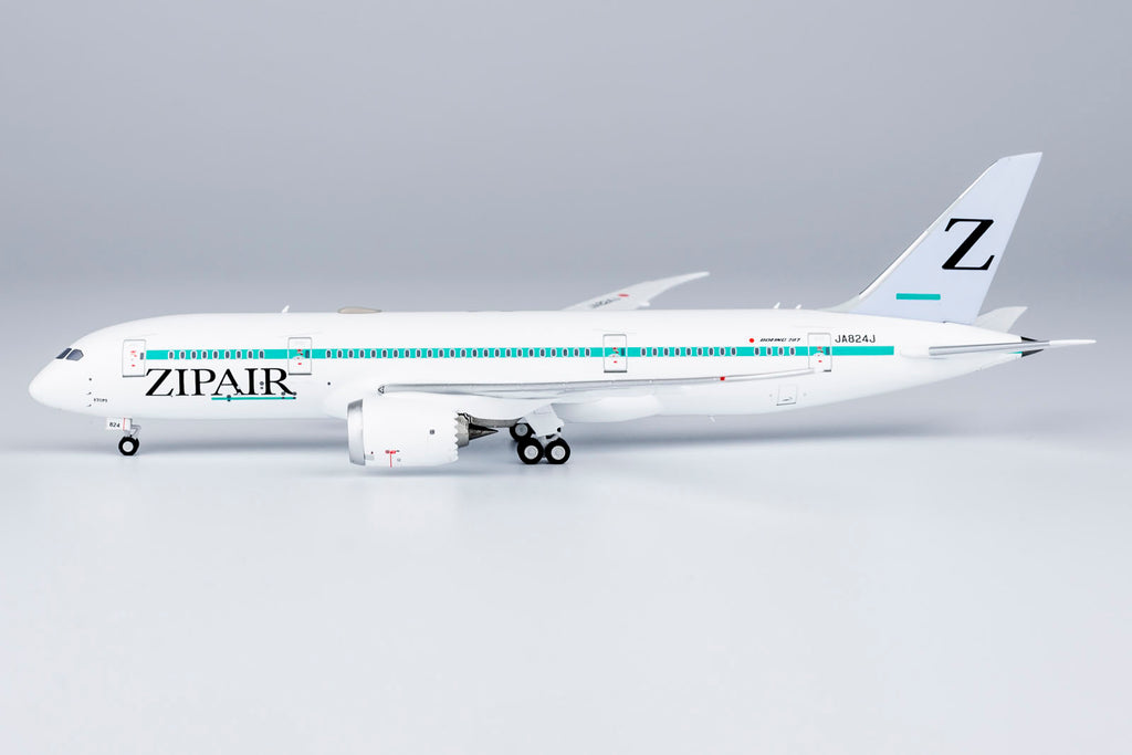 Zipair Tokyo Boeing 787-8 JA824J NG Model 59019 Scale 1:400