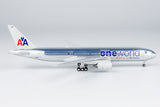 American Airlines Boeing 777-200ER N796AN One World NG Model 72047 Scale 1:400