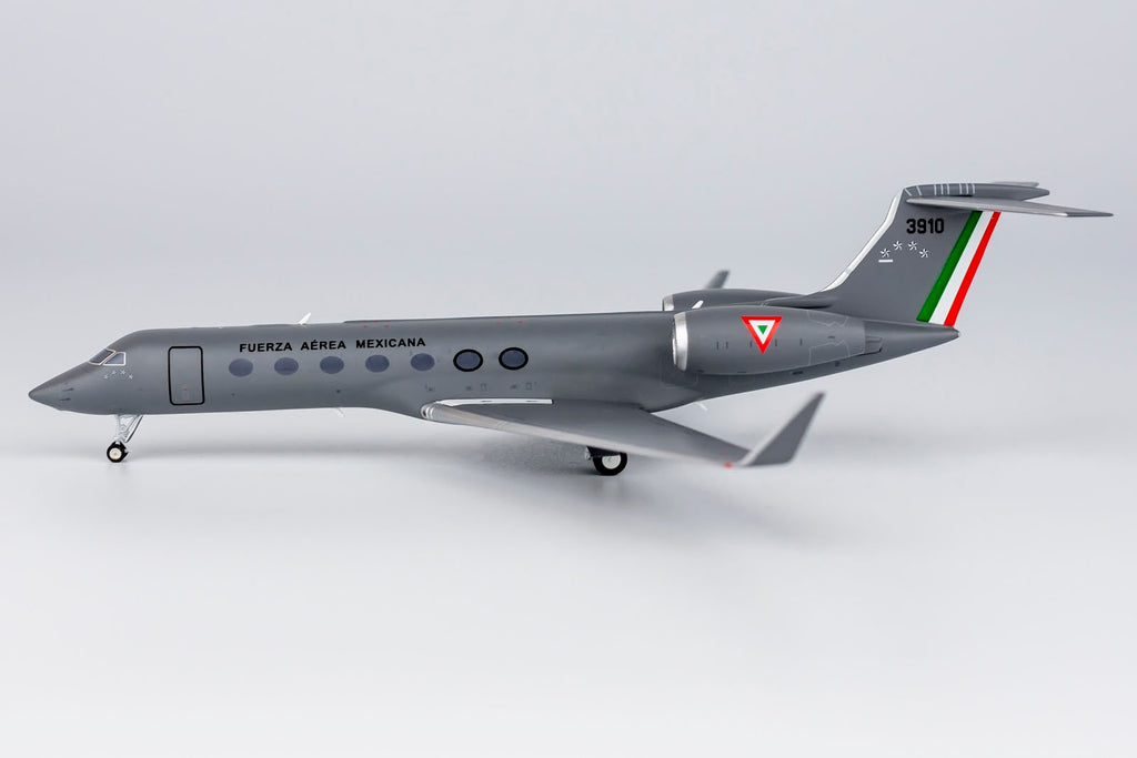 Mexican Air Force Gulfstream G550 3910 NG Model 75017 Scale 1:200