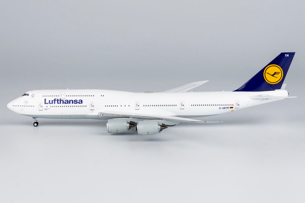 Lufthansa Boeing 747-8I D-ABYM NG Model 78010 Scale 1:400