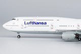 Lufthansa Boeing 747-8I D-ABYM NG Model 78010 Scale 1:400