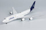 Lufthansa Boeing 747-8I D-ABYA Team D NG Model 78033 Scale 1:400
