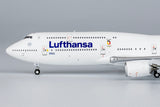 Lufthansa Boeing 747-8I D-ABYA Team D NG Model 78033 Scale 1:400