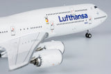 Lufthansa Boeing 747-8I D-ABYA Team D NG Model 78033 Scale 1:400