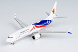 Malaysia Airlines Boeing 737 MAX 8 9M-MVA NG Model 88026 Scale 1:400