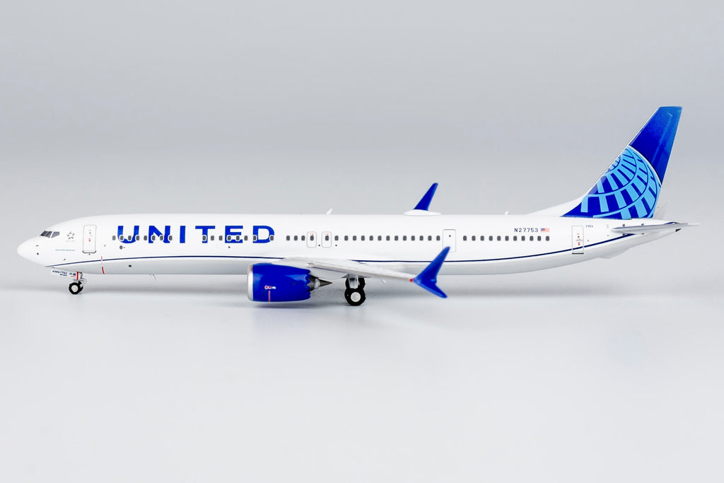 United Boeing 737 MAX 10 N27753 NG Model 90001 Scale 1:400