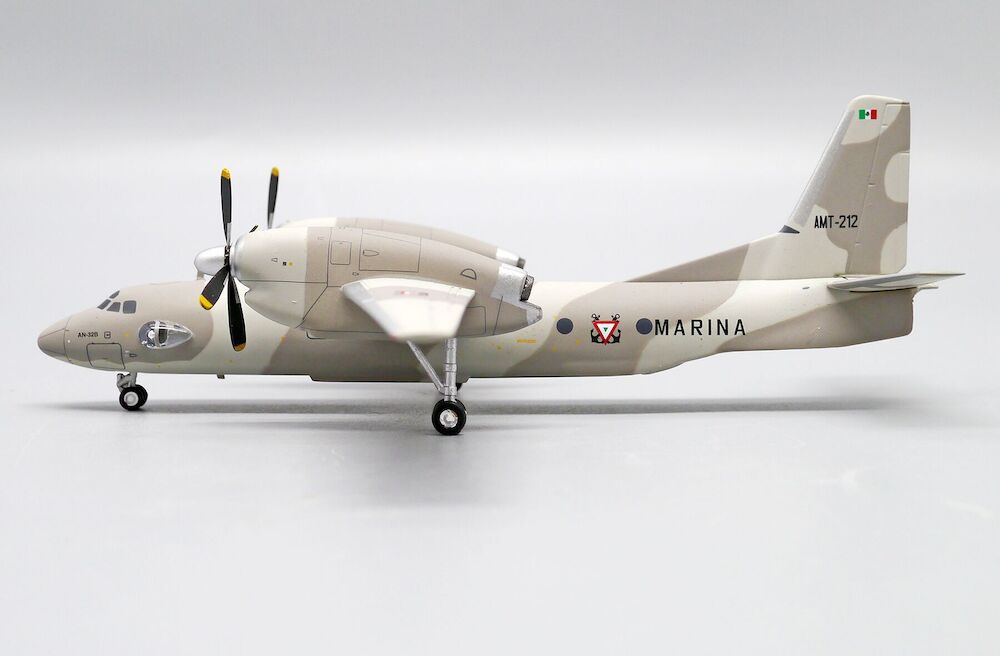 Mexican Navy Antonov An-32 AMT-212 AviaBoss A2033 Scale 1:200
