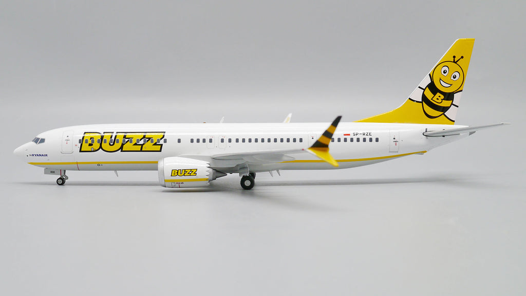 Buzz Boeing 737 MAX 8 SP-RZB JC Wings EW238M004 Scale 1:200