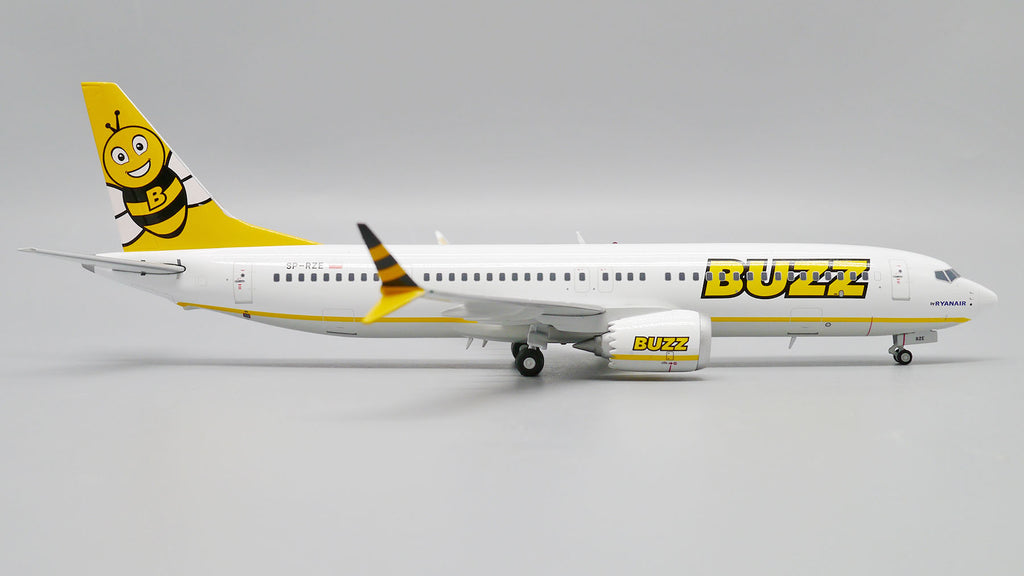 Buzz Boeing 737 MAX 8 SP-RZB JC Wings EW238M004 Scale 1:200