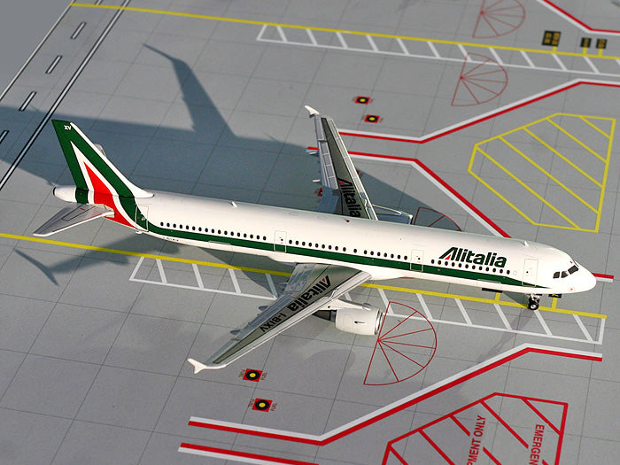 Alitalia Airbus A321 I-BIXV GeminiJets G2AZA020 Scale 1:200