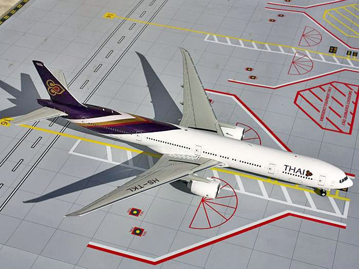 Thai Airways Boeing 777-300ER HS-TKL GeminiJets G2THA393 Scale 1:200