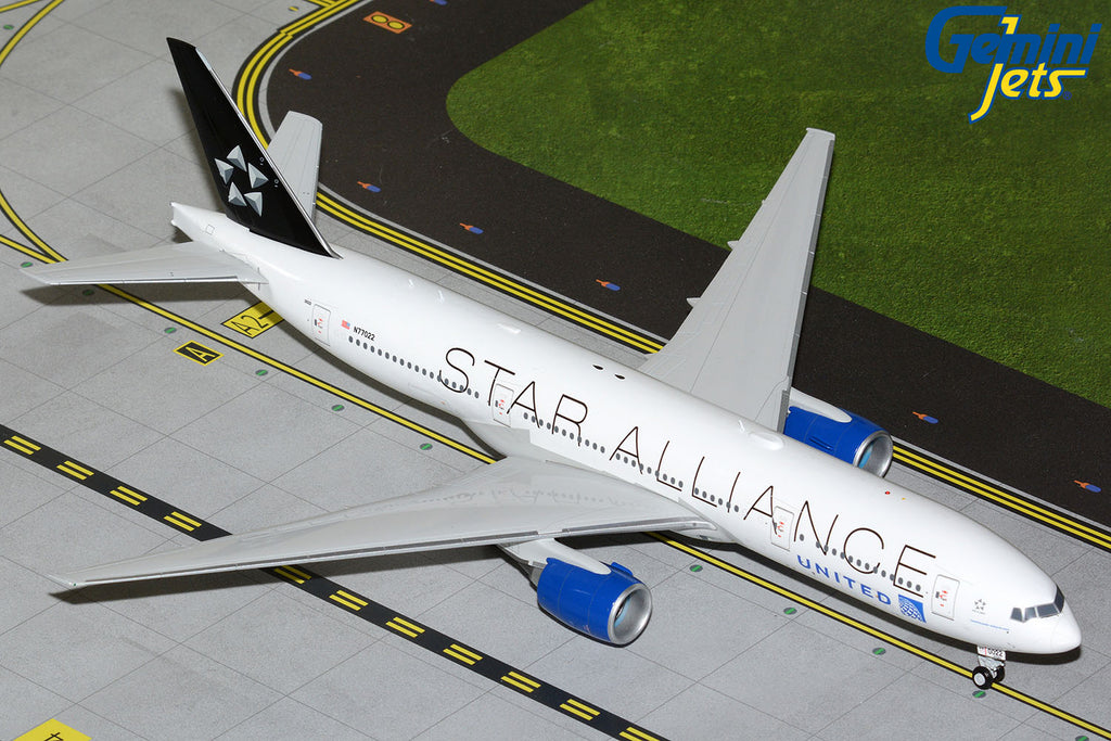 United Boeing 777-200ER N77022 Star Alliance GeminiJets G2UAL1380 Scale 1:200