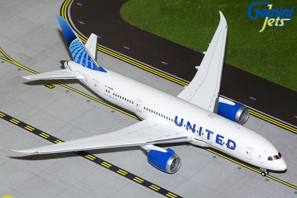 United Boeing 787-8 N26902 GeminiJets G2UAL1393 Scale 1:200