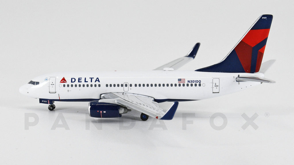 Delta Boeing 737-700 N301DQ GeminiJets GJDAL883 Scale 1:400