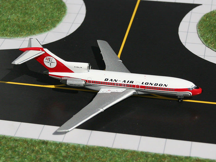 Dan-Air London Boeing 727-100 G-BAJW GeminiJets GJDAN942 Scale 1:400