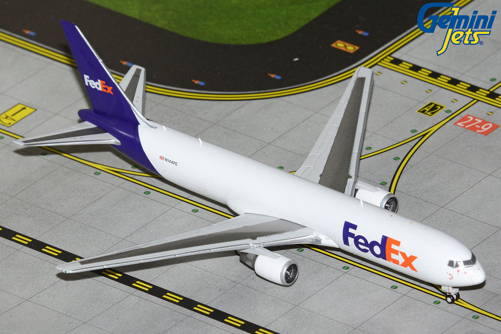 FedEx Boeing 767-300F N144FE GeminiJets GJFDX2311 Scale 1:400