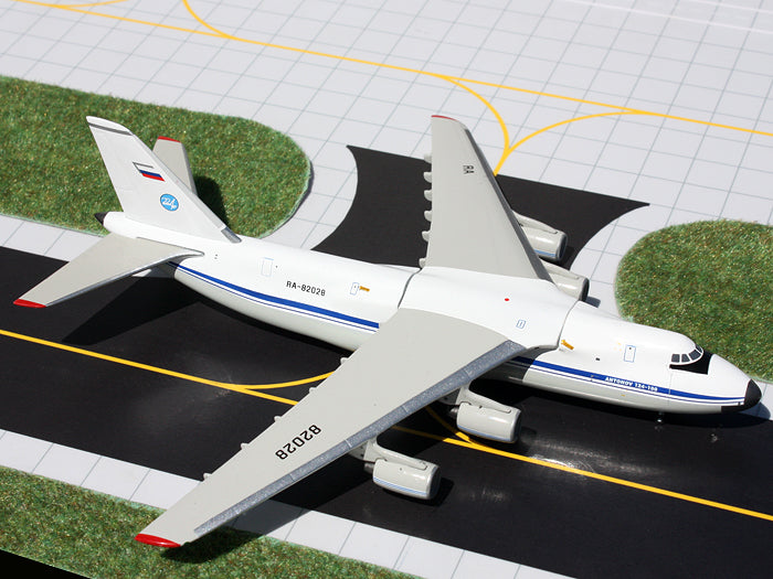 Russian Air Force Antonov An-124 RA-82028 GeminiJets GJTTF1179 Scale 1:400