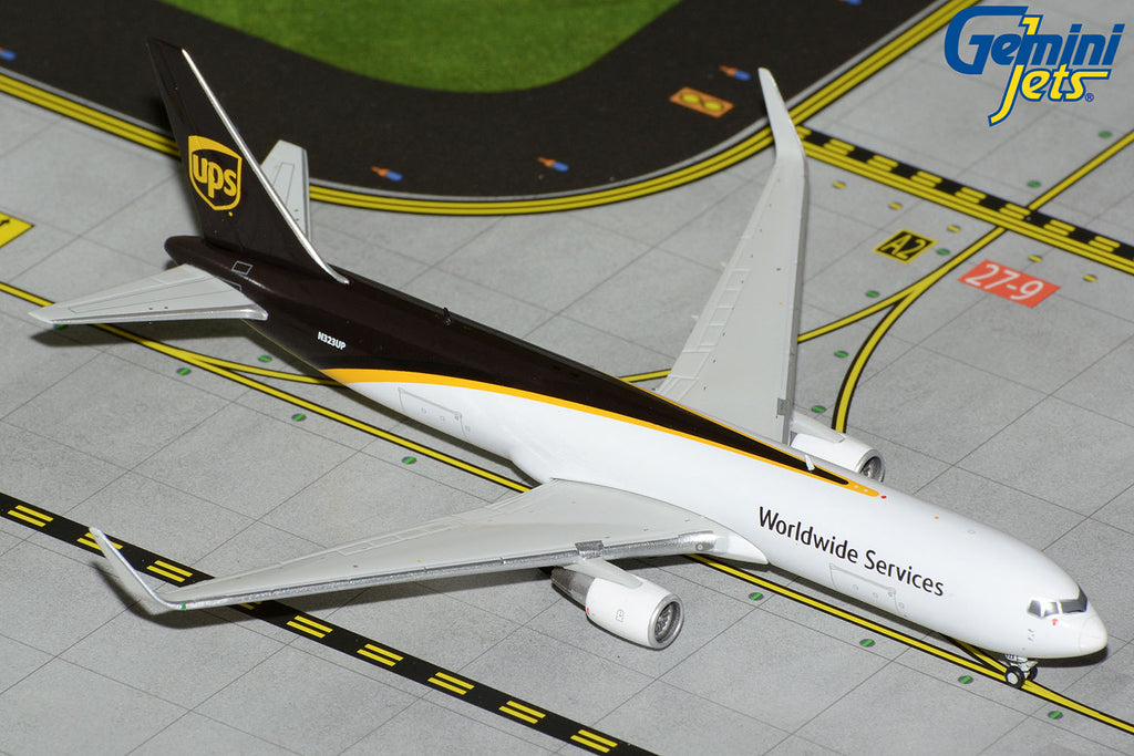 UPS Boeing 767-300F N323UP GeminiJets GJUPS2243 Scale 1:400