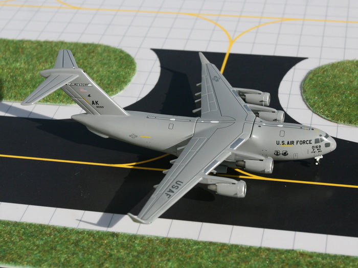USAF Boeing C-17 09-0169 Elmendorf AFB GeminiJets GMUSA038 Scale 1:400