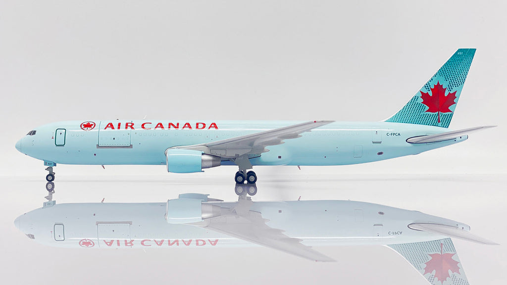 Air Canada Cargo Boeing 767-300ER(BDSF) Interactive C-FPCA JC Wings  JC2ACA0233C XX20233C Scale 1:200