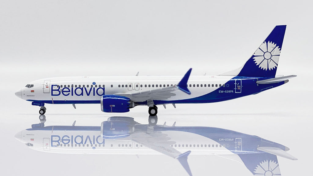Belavia Boeing 737 MAX 8 EW-528PA JC Wings LH4BRU247 LH4247 Scale 1:400