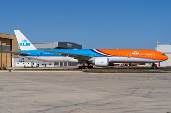 KLM Boeing 777-300ER PH-BVA Orange Pride Phoenix 11860 PH4KLM2476 Scale 1:400