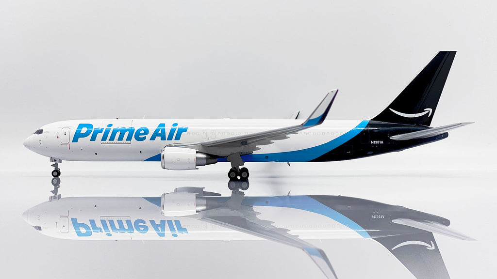 Amazon Prime Air Boeing 767-300ER(BCF) Interactive N1381A JC Wings 