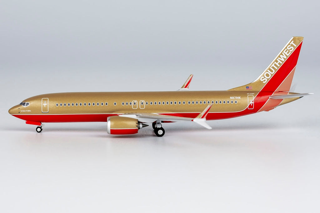Southwest Boeing 737 MAX 8 N871HK Desert Gold Retro NG Model (Lite) SWA002 Scale 1:400