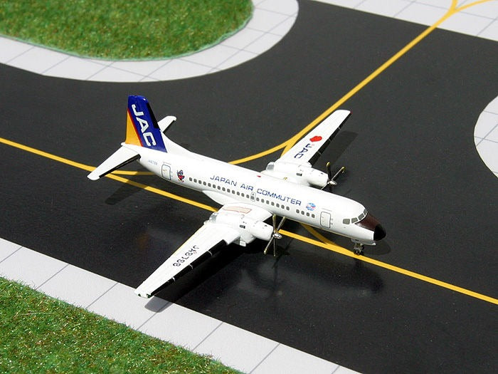 Japan Air Commuter NAMC YS-11 JA8768 GeminiJets GJJAC508 Scale 1:400
