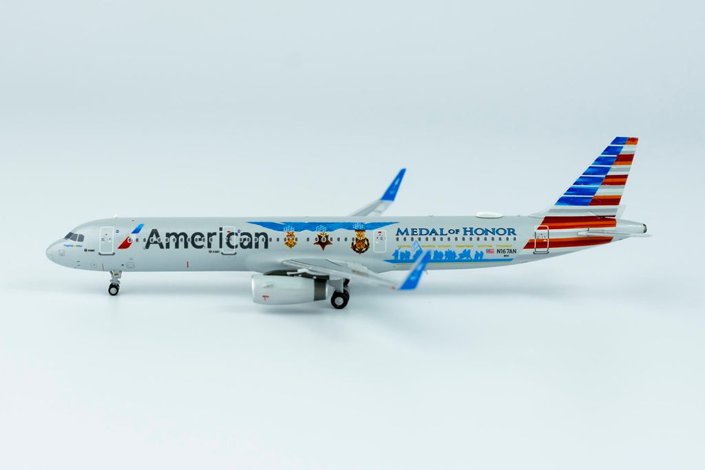 American Airlines Airbus A321 N167AN Medal Of Honor NG Model 13039 Scale 1:400