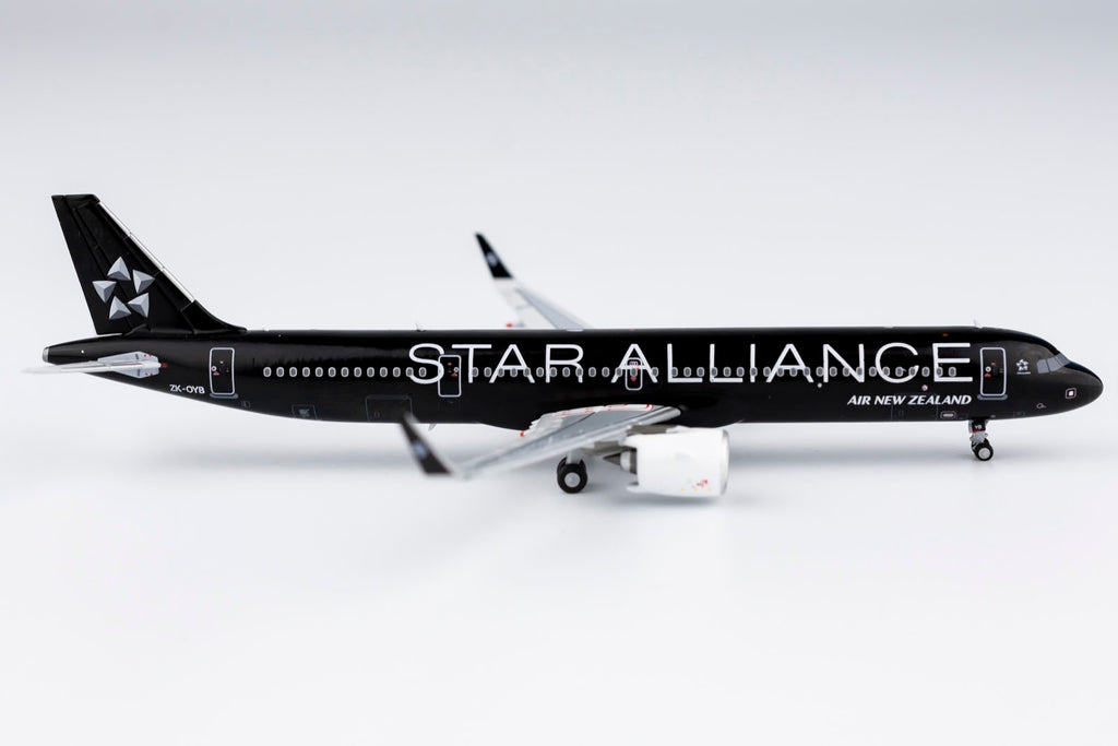 Air New Zealand Airbus A321neo ZK-OYB Star Alliance NG Model 13056 Scale  1:400