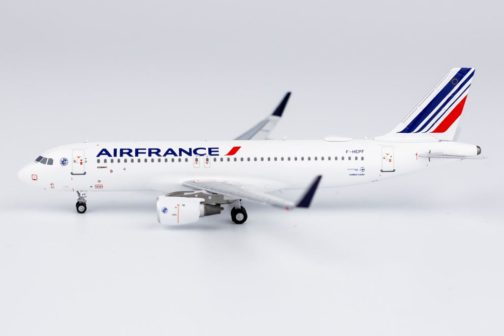 Air France Airbus A320 F-HEPF NG Model 15005 Scale 1:400