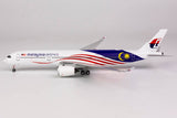 Malaysia Airlines Airbus A350-900 9M-MAG Negaraku NG Model 39002 Scale 1:400