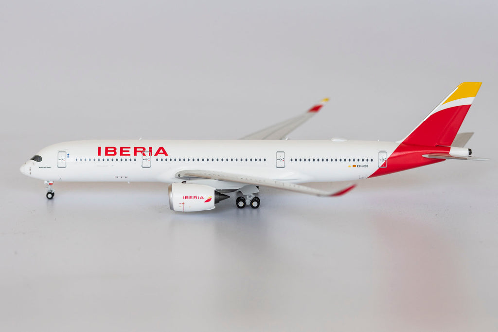 Iberia Airbus A350-900 EC-NBE NG Model 39007 Scale 1:400