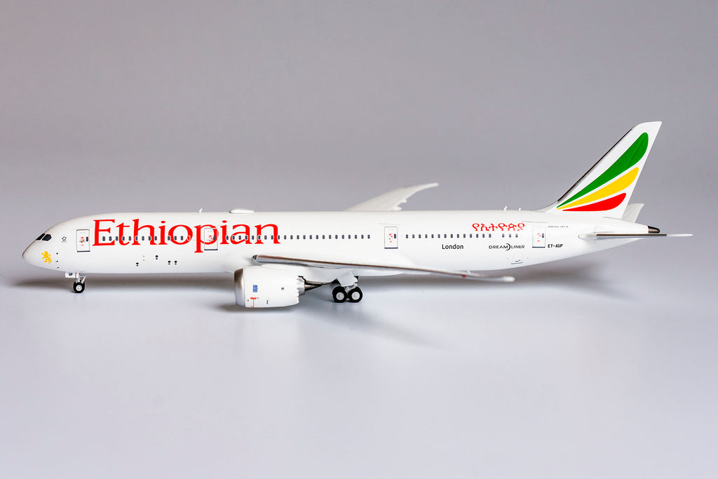 Ethiopian Airlines Boeing 787-9 ET-AUP London NG Model 55063 Scale 1:400