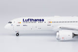 Lufthansa Boeing 787-9 D-ABPD NG Model 55093 Scale 1:400
